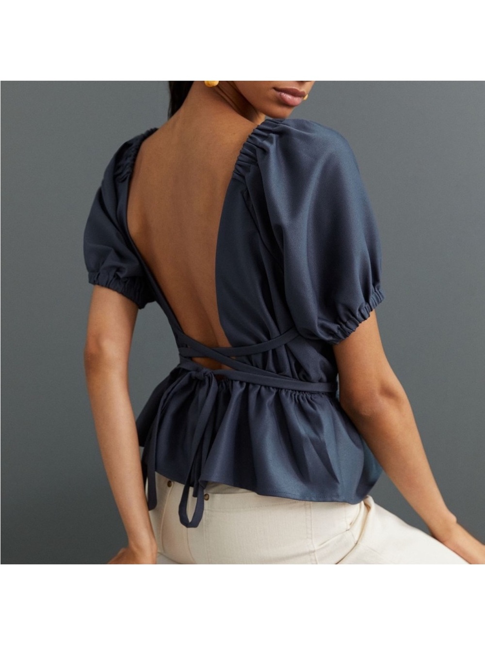 Line & Dot Open-Back Puff Sleeve Peplum Top — Slate